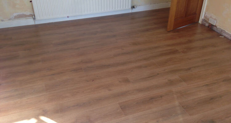 ew Laminate Bedroom Floor Fitted in Stockport